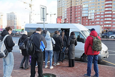 Очереди на пригородные маршрутки в Минске