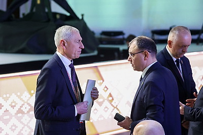 Второе заседание VII ВНС продолжает работу