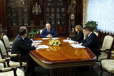 Лукашенко заслушал доклад по вступительной кампании