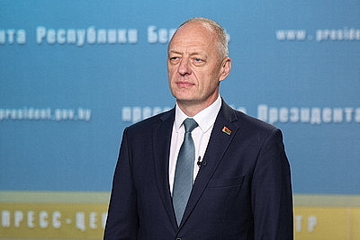 Лукашенко требует выстроить эффективную систему торгового обслуживания, прежде всего на селе