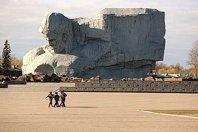 Брестская крепость-герой