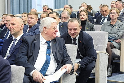 Вовлечение в вопросы контроля, реализация инициатив. Как в Минске проводится молодежная политика