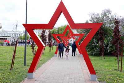 Города Беларуси украсили ко Дню Победы