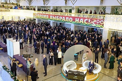 Второе заседание VII ВНС продолжает работу