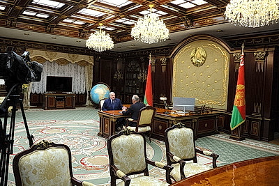 Лукашенко принял с докладом Сергеенко