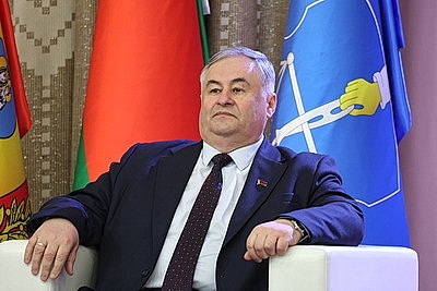Книгу \"Наш Президент\" презентовали в Шклове