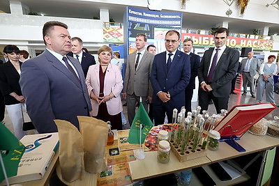 Каранкевич вручил премии правительства за достижения в области качества