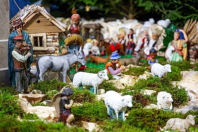 Уникальную механическую батлейку собрали в преддверии Рождества во Францисканском костеле в Гродно