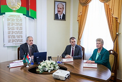 Сергеенко в Браславе пообщался с молодыми специалистами и ознакомился с новым отделением ЦРБ