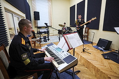 \"Главное, чтобы это исходило от души\". Сергеенко о патриотическом воспитании молодежи