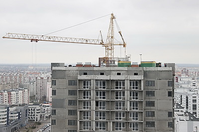 Депутаты оценили квартирный фонд первого в Гомеле небоскреба