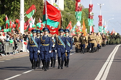 Парад Победы и шествие \"Беларусь помнит\". Брест отмечает 9 Мая