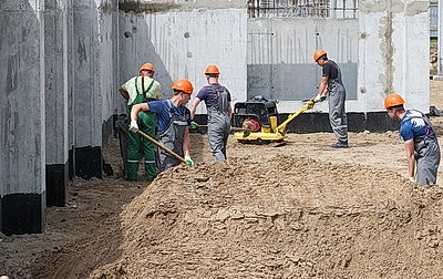 В Гомеле вручили путевку студотряду для работы на строительстве поликлиники