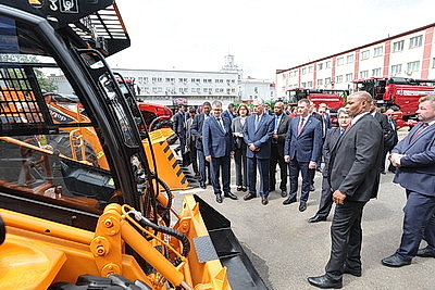 Президент Кубы посетил МТЗ