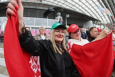 Торжественные мероприятия по случаю Дня народного единства состоялись в регионах Беларуси