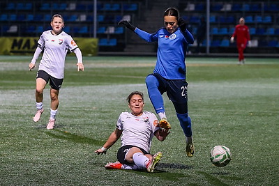 Футболистки \"Динамо-БГУФК\" в шестой раз стали чемпионками Беларуси