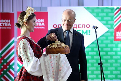 \"Одно дело делаем\": встречи предприятий-партнеров проходят на \"Марафоне единства\" в Гродно