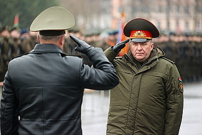 Начало освоения военной науки. Около 2,4 тыс. новобранцев приняли присягу в 72-м учебном центре