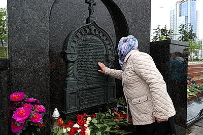 \"Это наша общая боль\". В Минске проходят памятные мероприятия к 26-й годовщине трагедии на Немиге