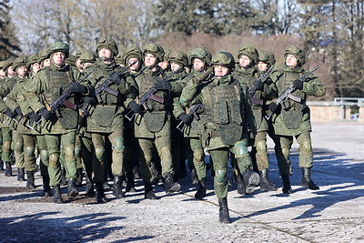 Помня о подвиге. В Гродно почтили память участников ВОВ в преддверии 23 февраля