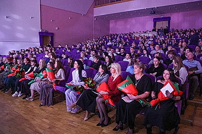 Орден Матери вручили минчанкам в городском дворце культуры