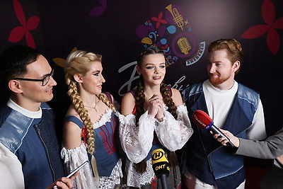 \"Душа народная\" и \"Танцплощадка с \"Душевным радио\" завершили масштабный музыкальный фестиваль в Минске