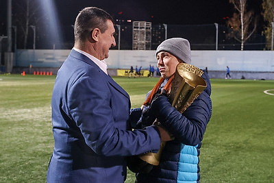 Футболистки \"Динамо-БГУФК\" в шестой раз стали чемпионками Беларуси