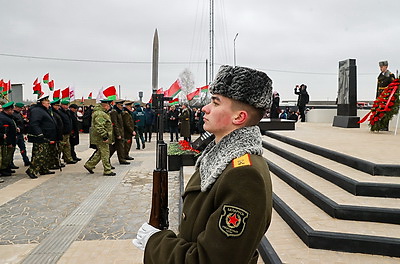 Боль на этой земле не утихнет никогда. Мемориал жертвам фашизма открыли в Речицком районе