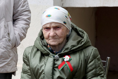 \"Живите всегда под мирным небом\". Ветеран из Могилева дала наказ молодежи беречь свою землю