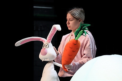 \"Здесь верят в чудо\": как театры Могилева создают новогоднюю сказку