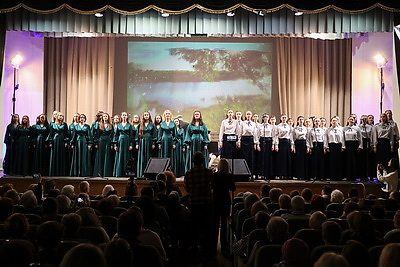 Прекрасный вокал и чарующие звуки оркестра: в Бресте проходит фестиваль \"Таленты Беларусі - будучыня краіны\"
