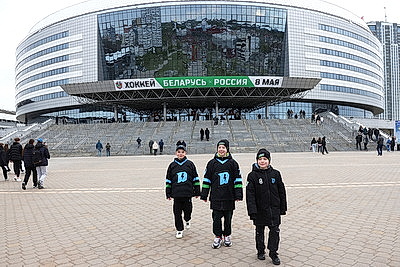 Сборная Беларуси по хоккею уступила россиянам в Минске