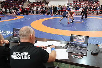 Более 200 юных борцов участвуют в республиканской спартакиаде в Гомеле