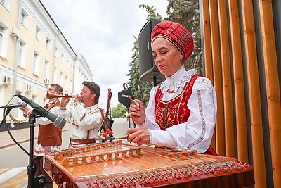 Кочанова принимает участие в мероприятиях XII Форума регионов России и Беларуси