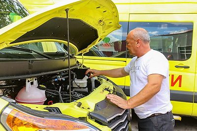 Партию школьных автобусов передал \"Брестмаш\" регионам Беларуси