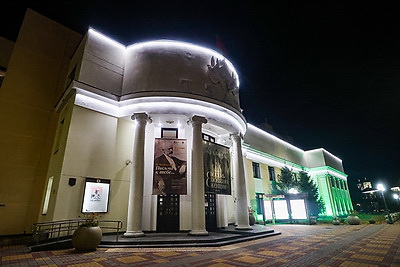 В Брестском академическом театре драмы состоялся премьерный показ спектакля \"Маскарад\"