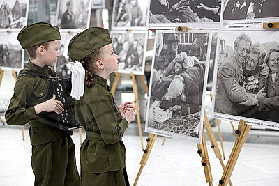 \"Женщина. Война. Победа\": совместная фотовыставка БЕЛТА и БСЖ открылась в Минске