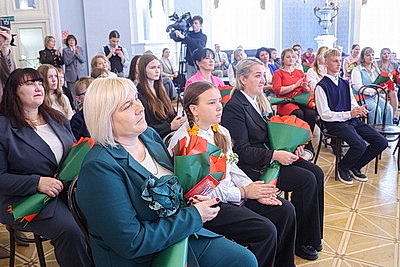 26 жительниц Минской области награждены орденом Матери