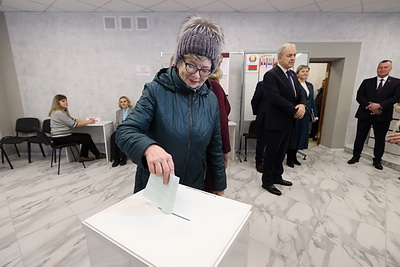 Сергеенко посетил избирательные участки в Докшицах