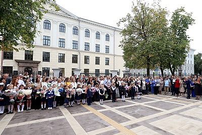 После реконструкции открылась одна из старейших школ Минска на ул.Красноармейской