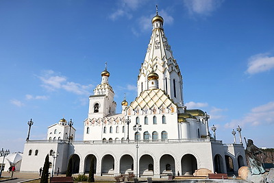 Парламентская делегация Республики Сербской посетила Храм-памятник в честь Всех Святых