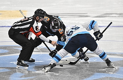 Минские динамовцы разгромили \"Сибирь\"