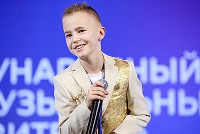 Чистота интонации и харизма. В Минске прошел региональный отбор на конкурсы \"Славянского базара\"