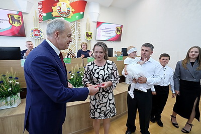Уборочная, перспективы развития региона. Сергеенко с рабочей поездкой посетил Витебскую область