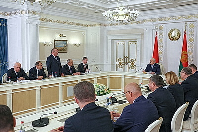 Лукашенко провел совещание с руководством Совета Министров