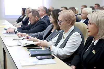 В Миноблисполкоме состоялось заседание делегатов ВНС от Минской области