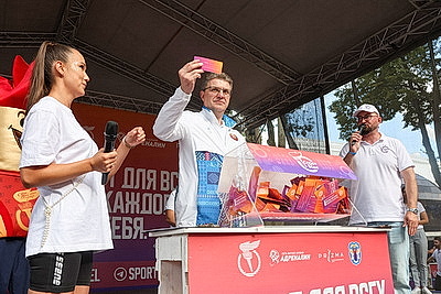 \"Спорт для всех\" ярко завершился на стадионе \"Динамо\"
