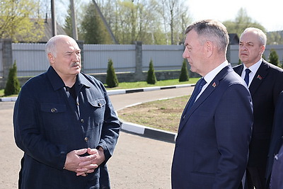 Лукашенко во время рабочей поездки в Витебскую область посетил Оршанский лесхоз