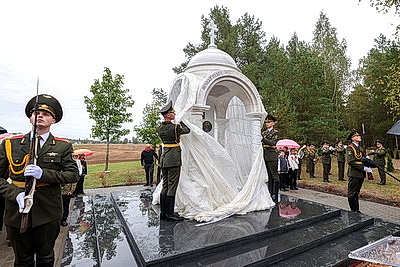 \"Молчаливое эхо войны\". В рамках патриотической акции на мемориале в Крупском районе открыли часовню