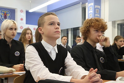 Единый урок памяти, посвященный трагедии в деревне Ола, прошел в школах Беларуси
